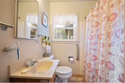 929 Capistrano, Salinas, CA 93901 - Photo 8