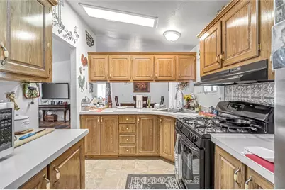 1218 E Cleveland Avenue #142, Madera, CA 93638 - Photo 12