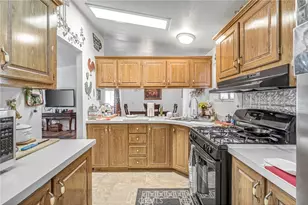 1218 E Cleveland Ave, Madera, CA 93638 - Photo 12