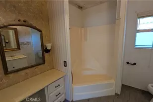 1218 E Cleveland Ave, Madera, CA 93638 - Photo 16