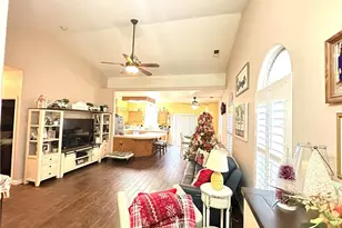 1085 Saunders, Madera, CA 93637 - Photo 8