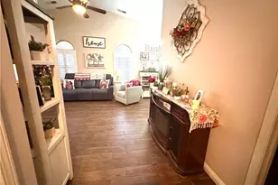 1085 Saunders, Madera, CA 93637 - Photo 6