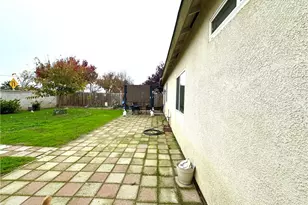 1085 Saunders, Madera, CA 93637 - Photo 30