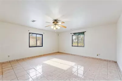 17214 Crescent Drive, Madera, CA 93638 - Photo 16