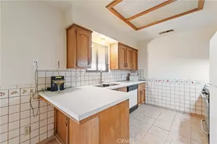 17214 Crescent Dr, Madera, CA 93638 - Photo 12