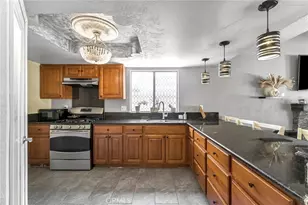 4883 E Geary St, Fresno, CA 93725 - Photo 6