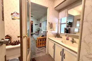1218 Cleveland Ave, Madera, CA 93638 - Photo 12