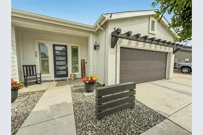 9218 Manor Glen, Shafter, CA 93263 - Photo 2