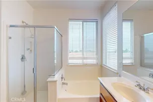 2555 S Lind, Fresno, CA 93725 - Photo 16