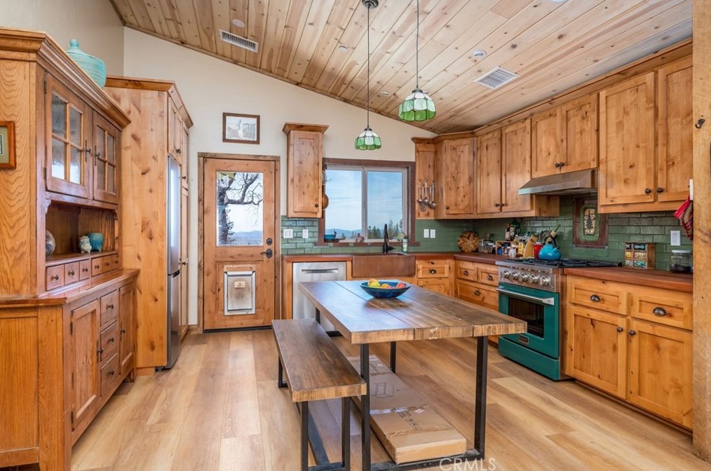 5333 Wilderness View Dr, Mariposa, CA 95338