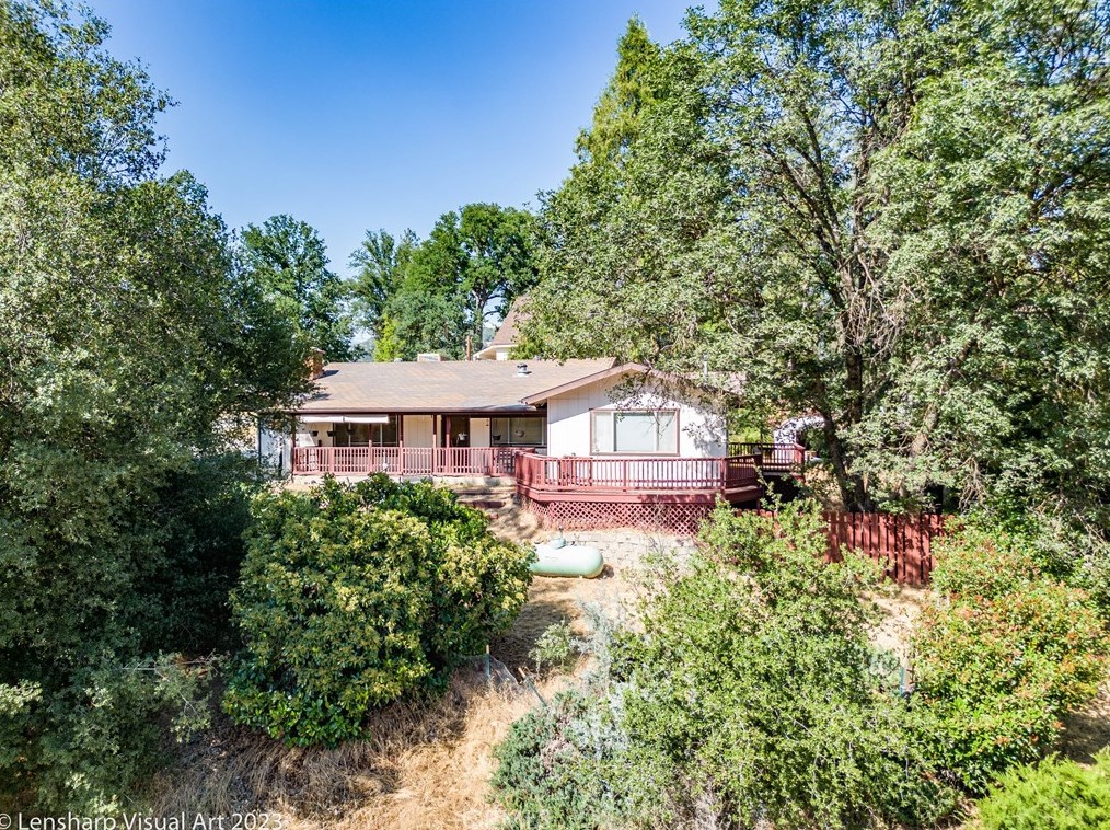 49616 Pierce Dr, Oakhurst CA  93644-8725 exterior