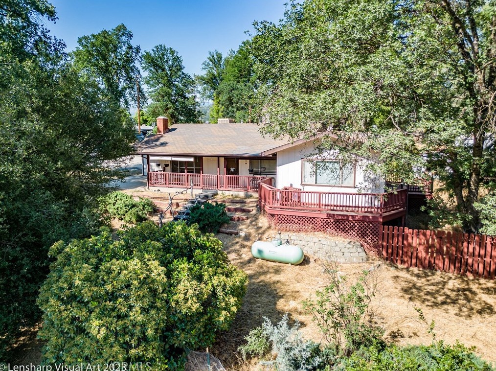 49616 Pierce Dr, Oakhurst CA  93644-8725 exterior