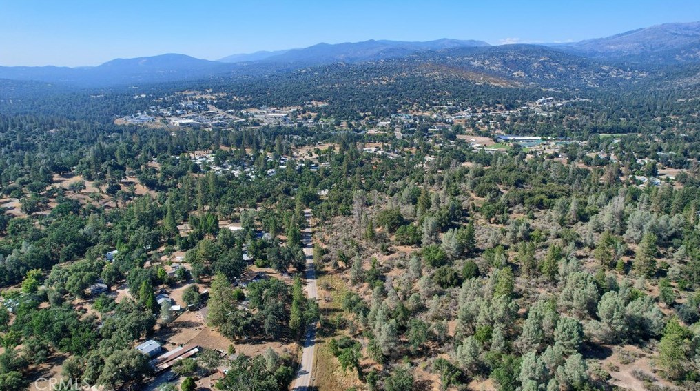 39210 Road 425b, Oakhurst CA  93644-8850 exterior