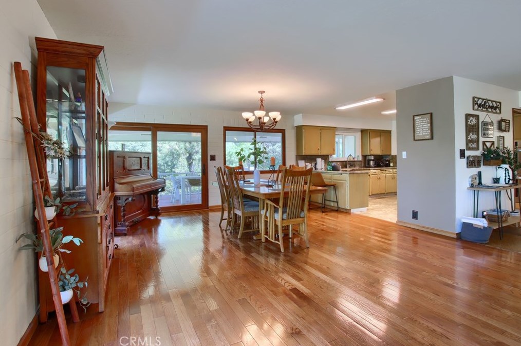 39210 Road 425b, Oakhurst CA  93644-8850 exterior