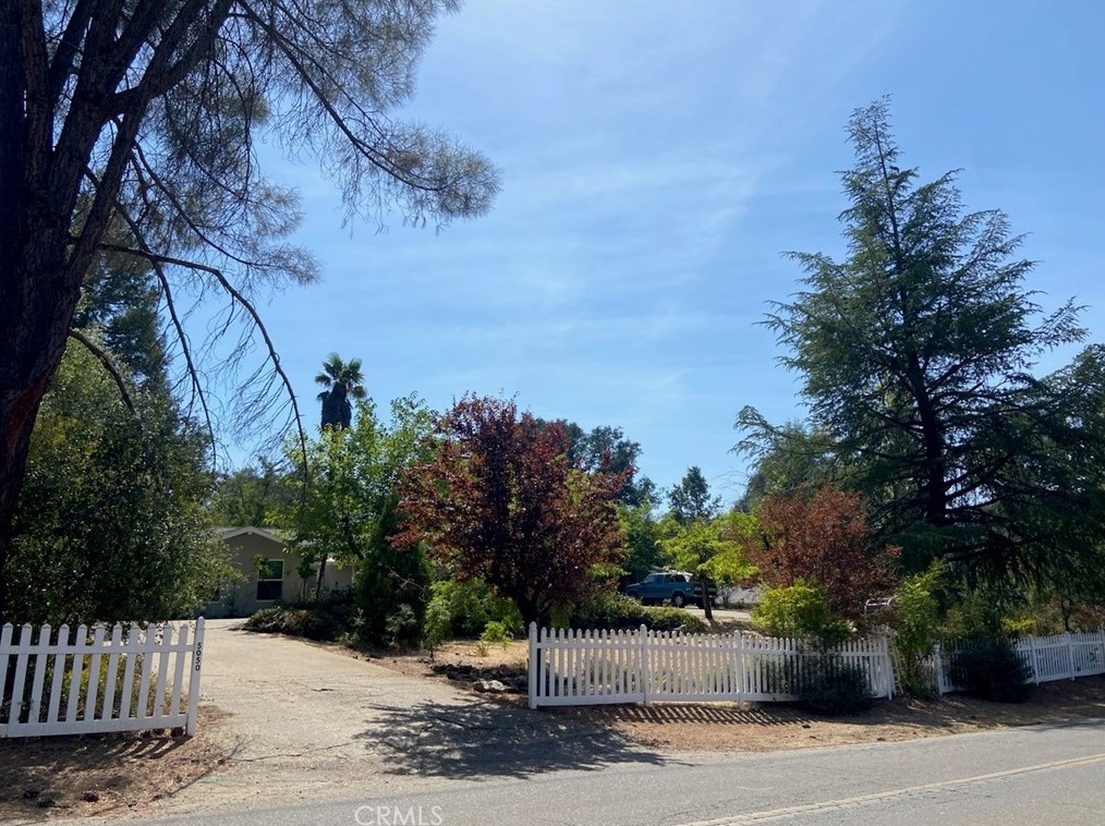 5050 Smith Rd #a, Mariposa, CA 95338