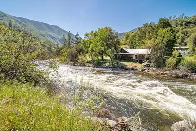 10049 Incline Road, El Portal, CA 95318 - Photo 1