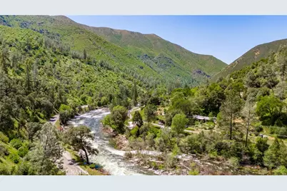10049 Incline Road, El Portal, CA 95318 - Photo 8