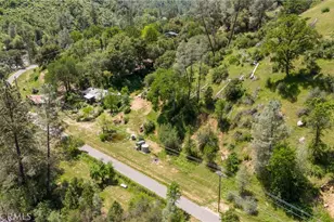 10049 Incline Rd, El Portal, CA 95318 - Photo 10