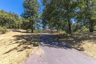 45315 Forest Ridge Dr, Ahwahnee, CA 93601 - Photo 2