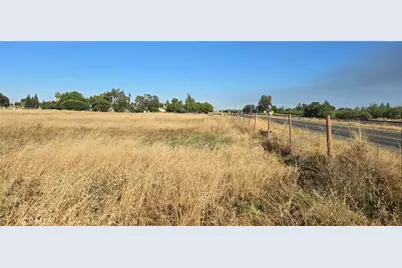 10050 Cressey Street, Cressey, CA 95312 - Photo 6