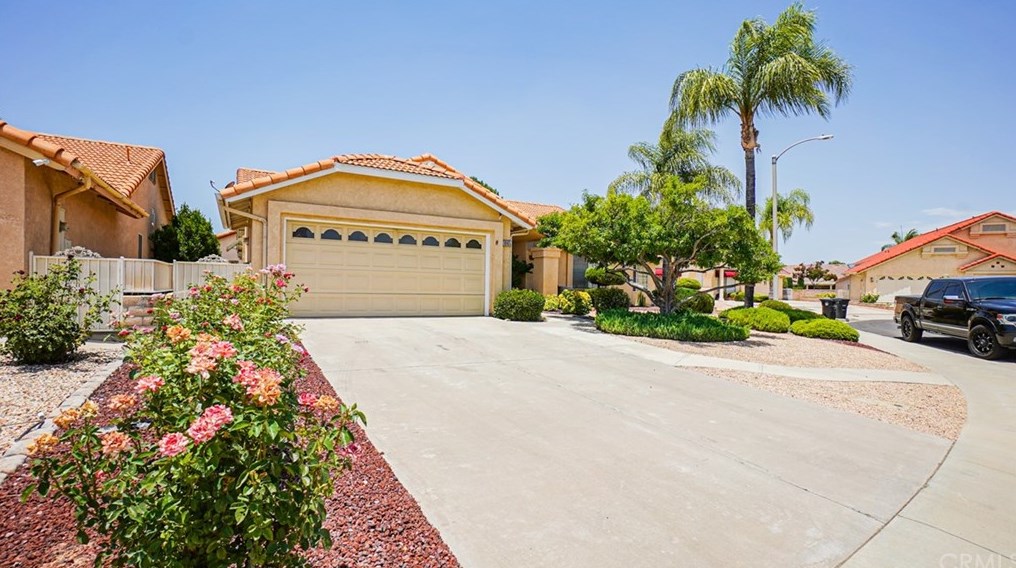 1865 Fir Tree Ct, Hemet, CA 92545-8102