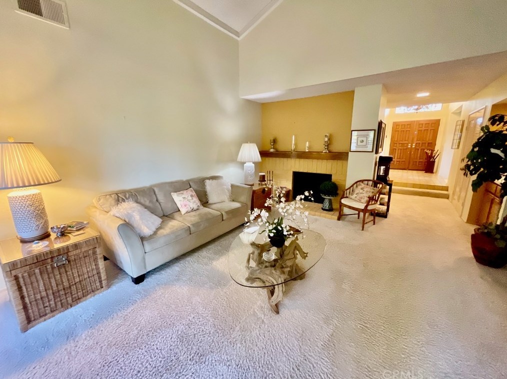 341 Calle Bonita, Escondido CA  92029-7947 exterior