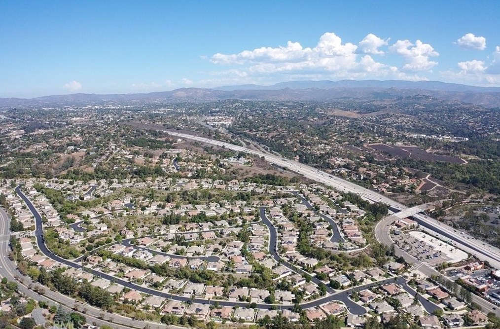 341 Calle Bonita, Escondido CA  92029-7947 exterior