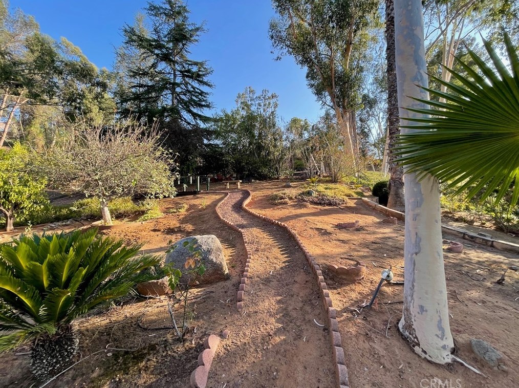 341 Calle Bonita, Escondido CA  92029-7947 exterior