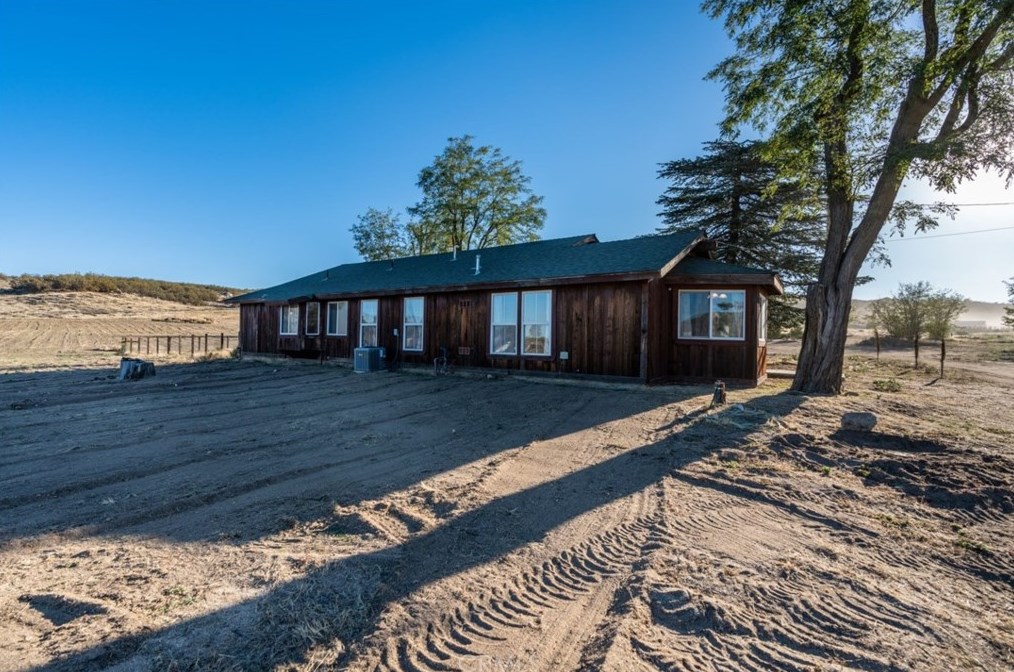 52610 Elder Creek Rd, Aguanga, CA 92536-9676