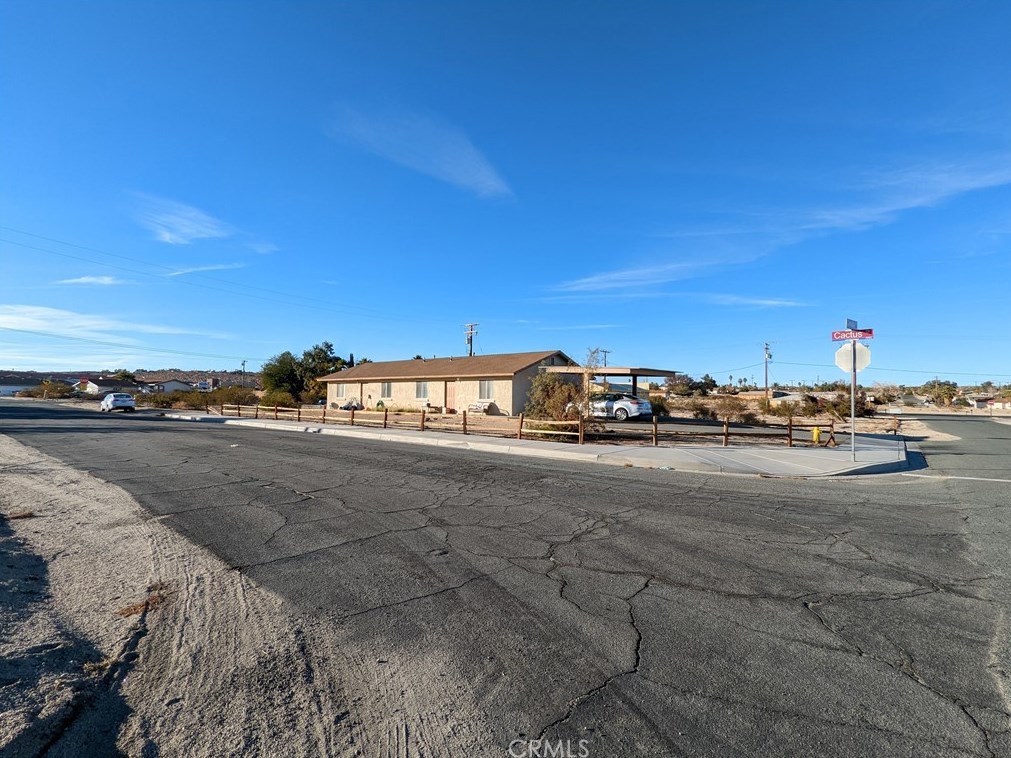 6544 Cahuilla Ave, Twntynine Plm, CA 92277