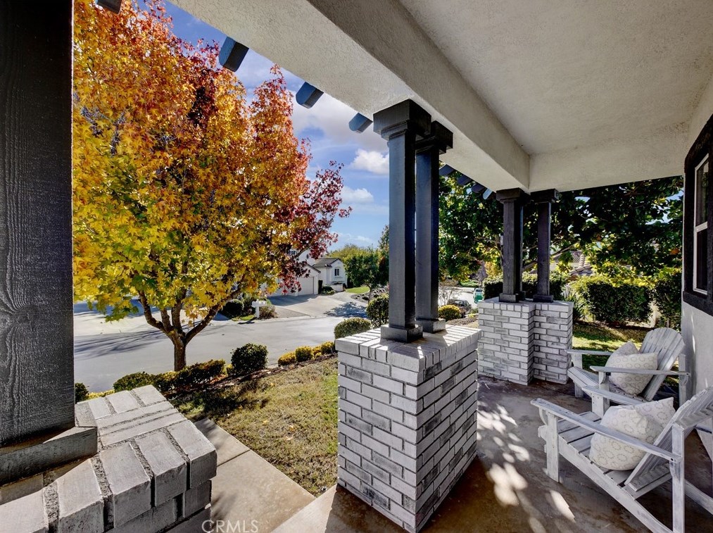 2143 Stone Castle, Fallbrook CA  92028-4490 exterior