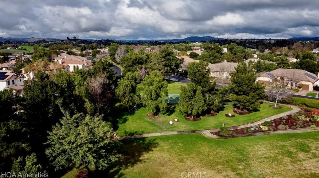 2143 Stone Castle, Fallbrook CA  92028-4490 exterior