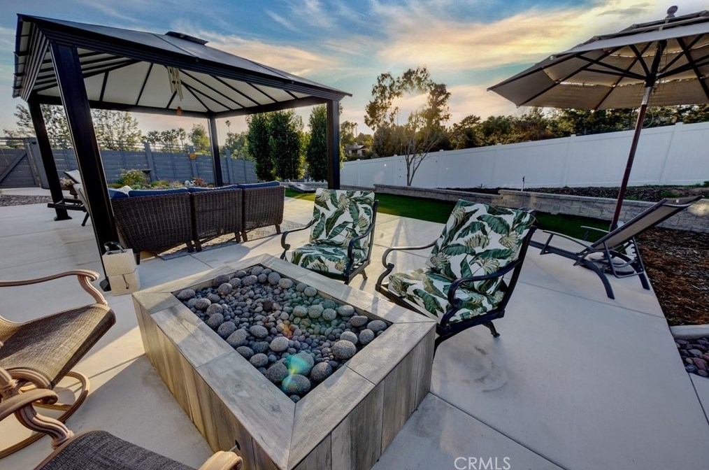 1412 Devin Dr, Fallbrook CA  92028-4271 exterior