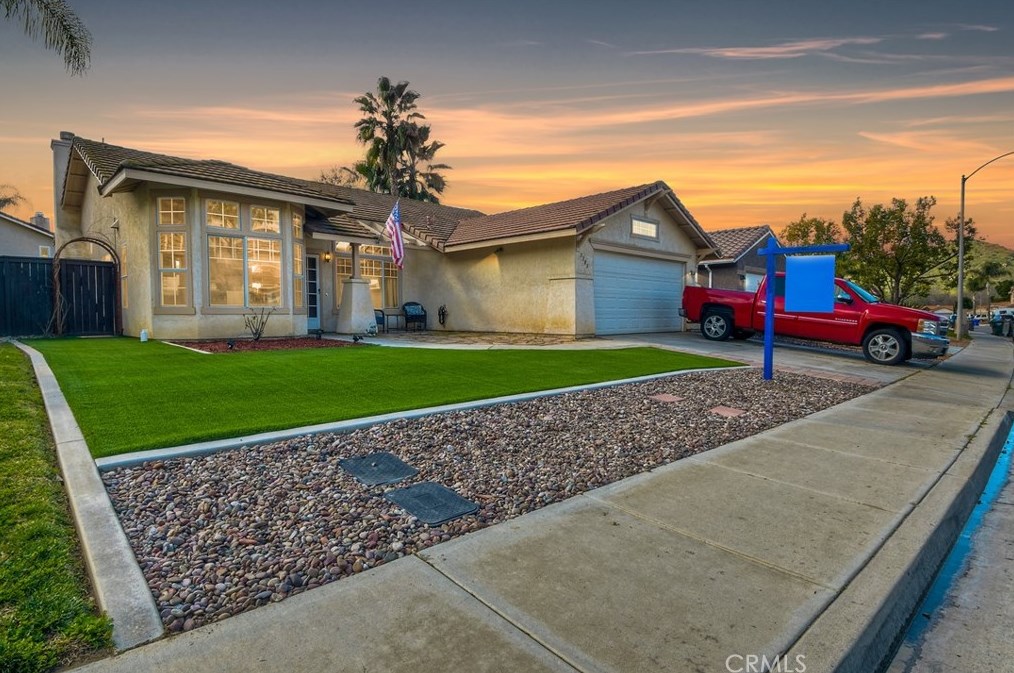 3383 Lake Circle Dr, Fallbrook, CA 92028-7836