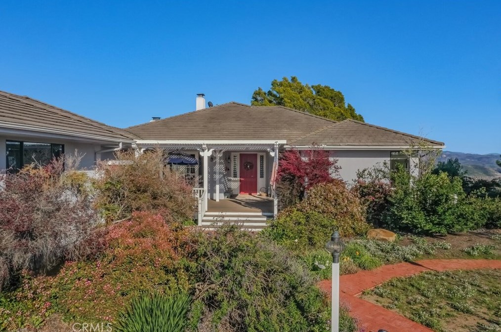 3554 Los Hermanos Rd, Fallbrook, CA 92028-9043