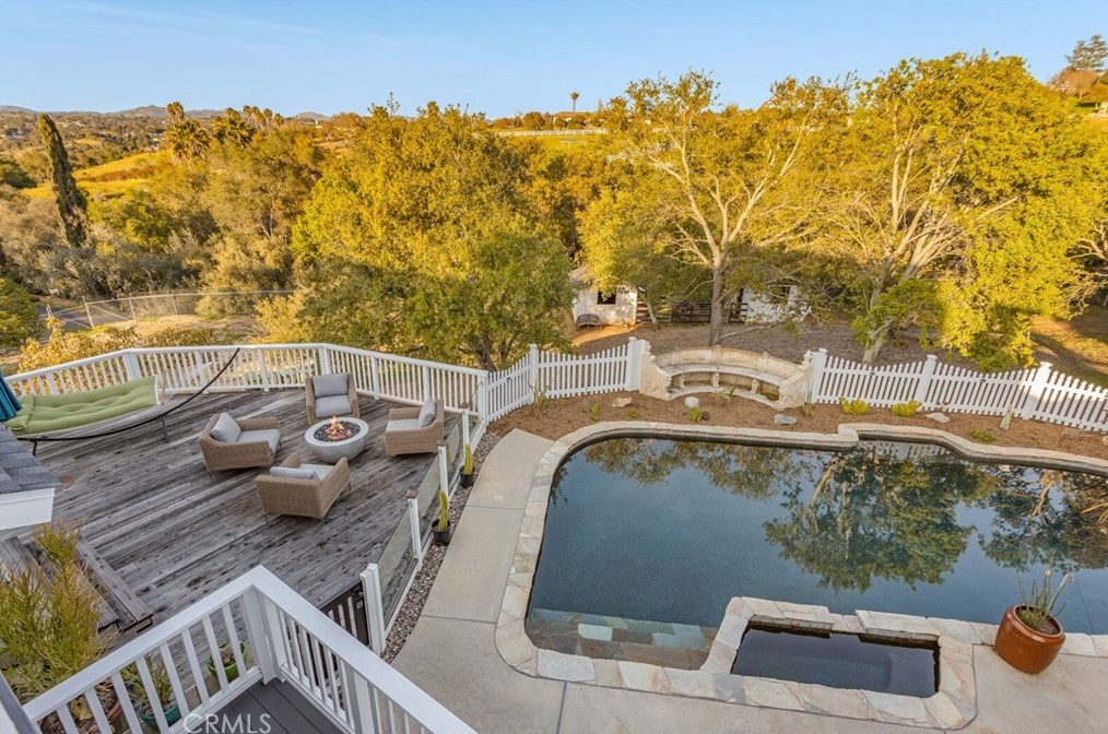 510 Rancho Camino, Fallbrook CA  92028-9093 exterior