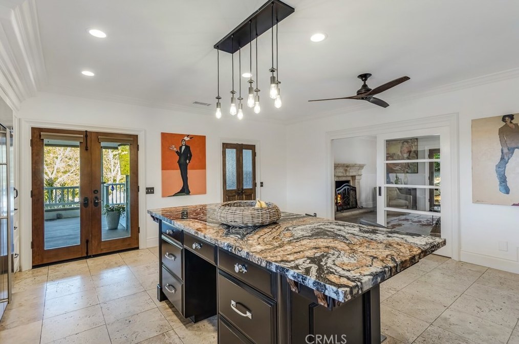 510 Rancho Camino, Fallbrook CA  92028-9093 exterior