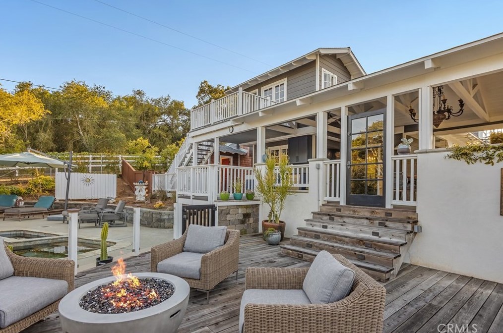 510 Rancho Camino, Fallbrook CA  92028-9093 exterior