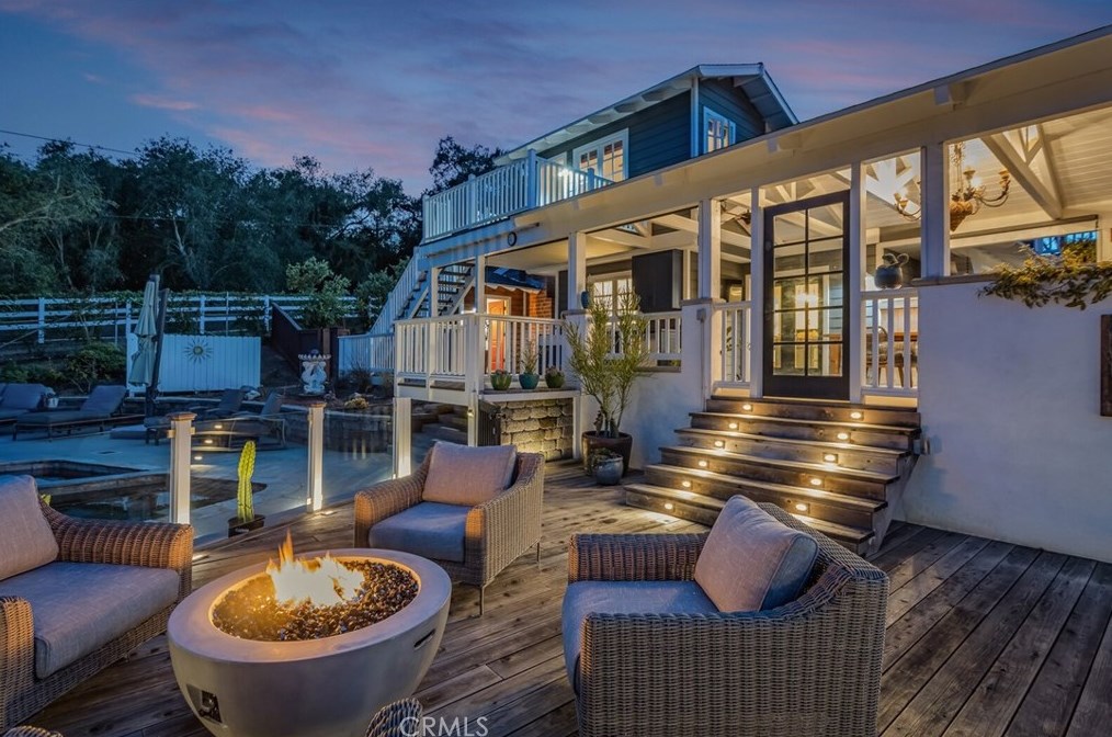 510 Rancho Camino, Fallbrook CA  92028-9093 exterior