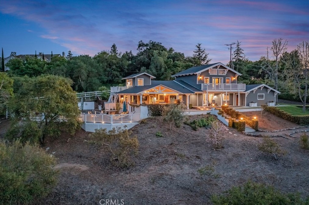 510 Rancho Camino, Fallbrook CA  92028-9093 exterior