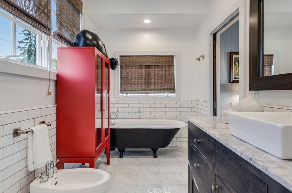 510 Rancho Camino, Fallbrook CA  92028-9093 exterior