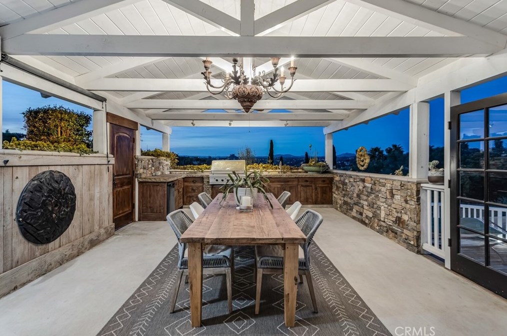 510 Rancho Camino, Fallbrook CA  92028-9093 exterior