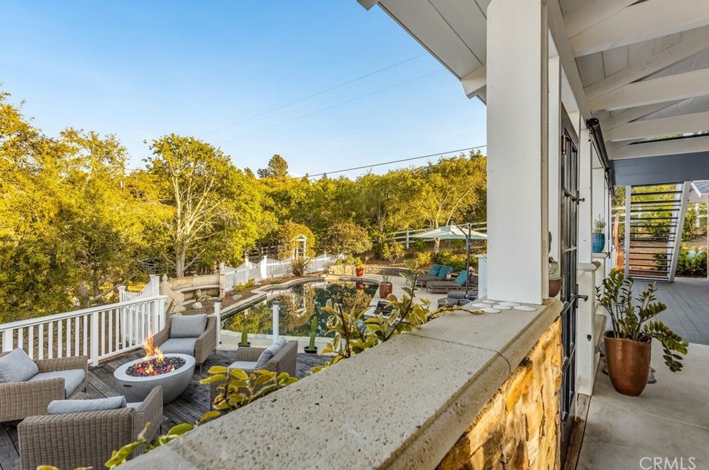 510 Rancho Camino, Fallbrook CA  92028-9093 exterior