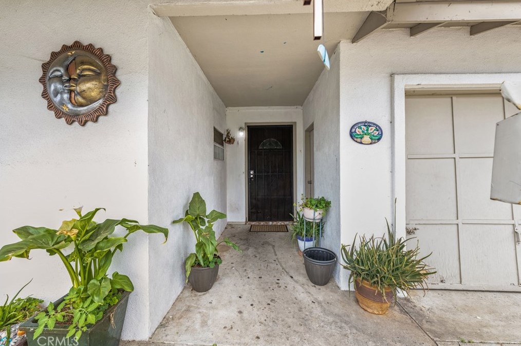 643 Camellia St, Escondido, CA 92027-2026