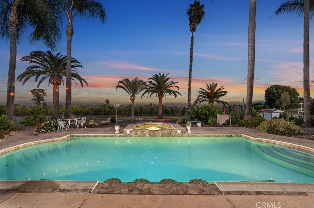 3950 Concordia Ln, Fallbrook, CA 92028-9463