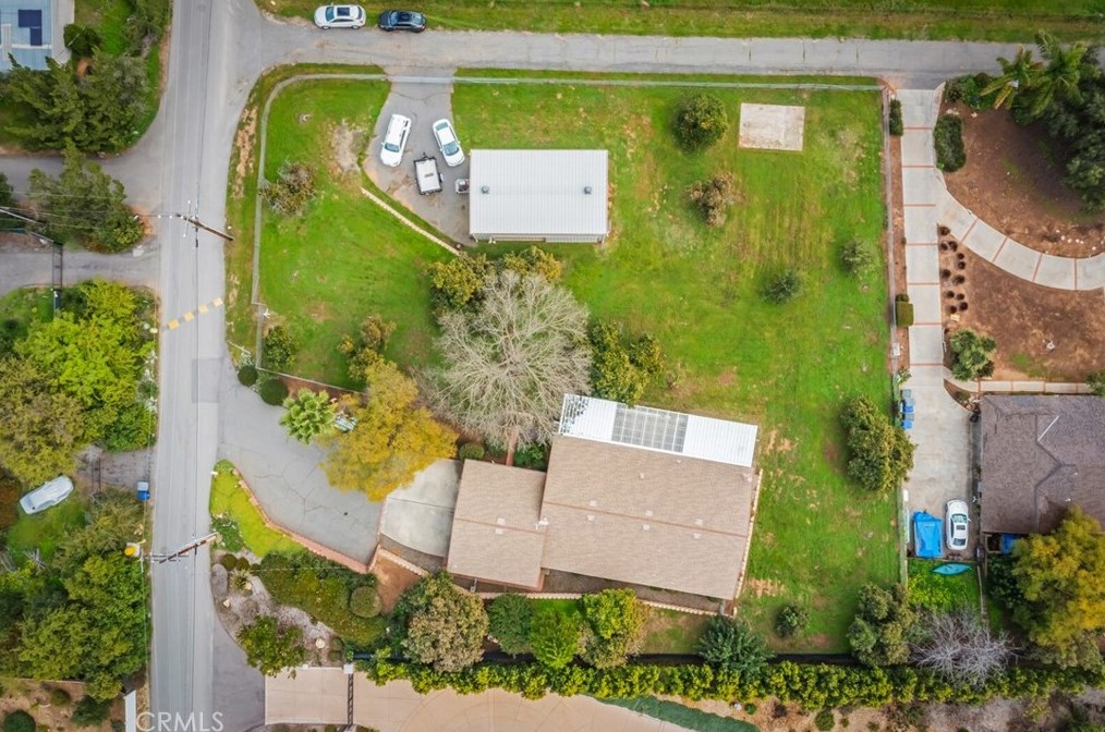 785 Palomino Rd, Fallbrook, CA 92028-4233