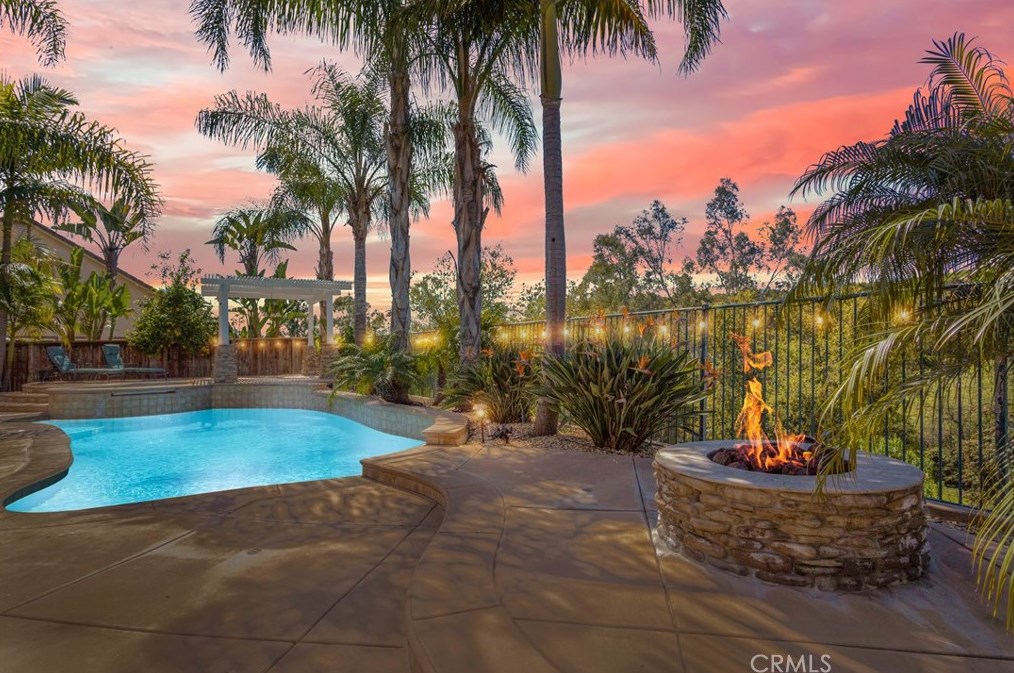 3114 Ridgeline Pl, Escondido, CA 92027-5110