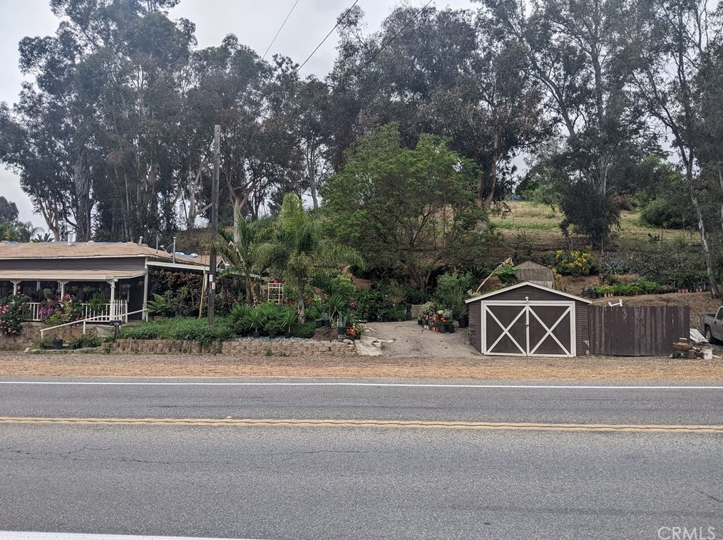 2691 S Mission Rd, Fallbrook, CA 92028