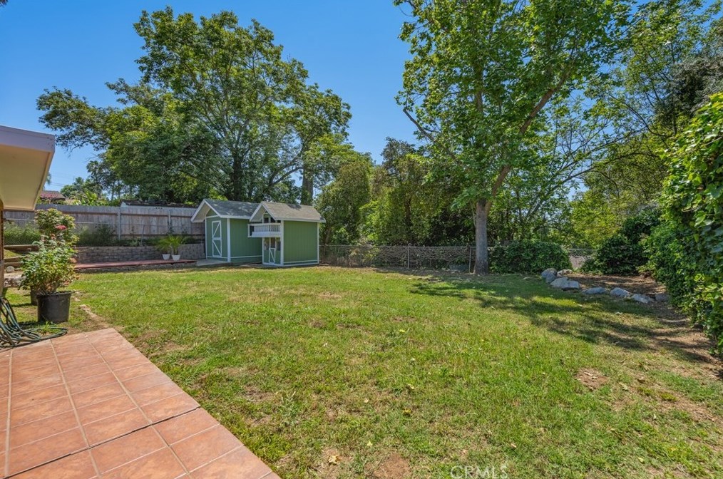 517 Potter St, Fallbrook CA 92028-3072 exterior