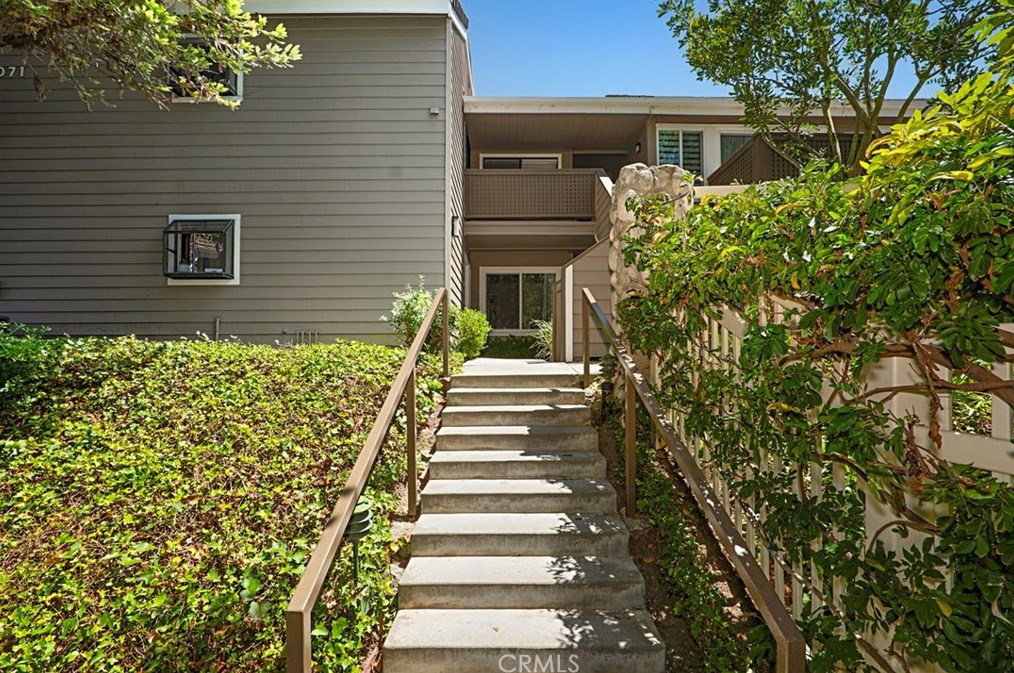 1071 Shadowridge Dr #59, Vista, CA 92081